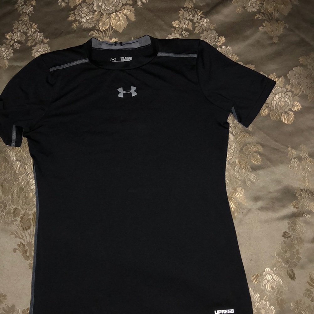 Boys Under Armour t shirt